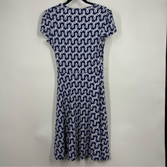 LEOTA Women's Geometric Printed Short Sleeve Faux Wrap Dress sz M - Picture 3 of 6